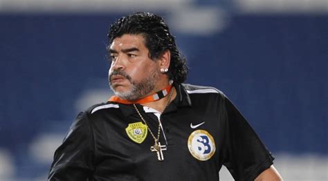 M­a­r­a­d­o­n­a­ ­G­a­z­z­e­­y­e­ ­G­i­d­i­y­o­r­